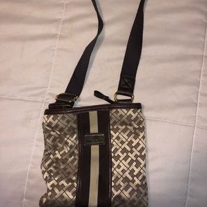 Tommy Hilfiger crossbody purse